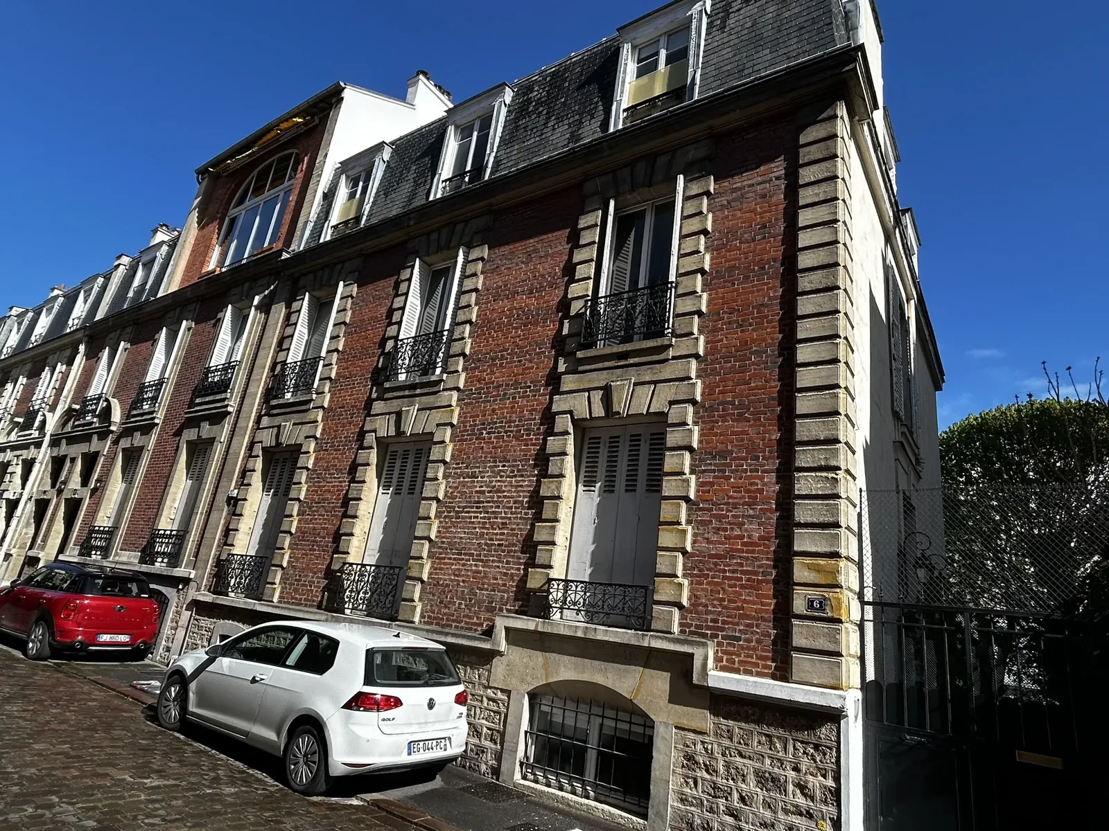 Façade en pierre de taille restaurée par France Façade en Île-de-France